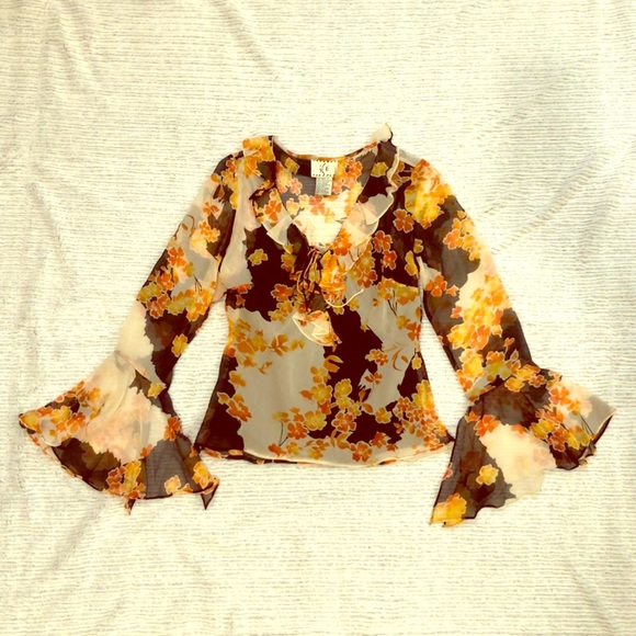 Ice Tops - EUC✨Beautiful silk blouse💕